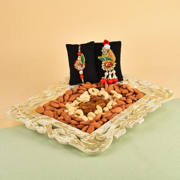 bhaiya bhabhi rakhi with dry fruits in a box