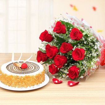 Butterscotch cake with red roses